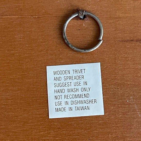 Vintage Cottagecore Blue Heart Tile Trivet Wall Decor Wood Frame Made in Taiwan - Picture 3 of 4